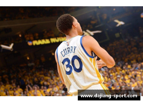 库里伤愈复出，汤普森庆祝道：“我们终于重聚了！”